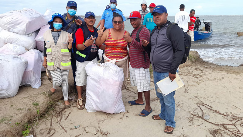 pescadores-reciben-bono-de-pesca-costa-caribe